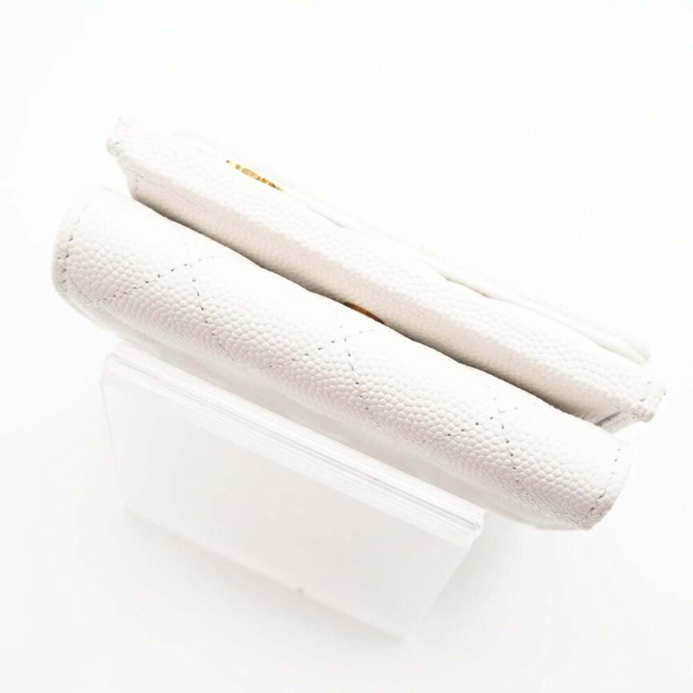 CHANEL White Caviar Leather Wallet - Picture 6 of 13